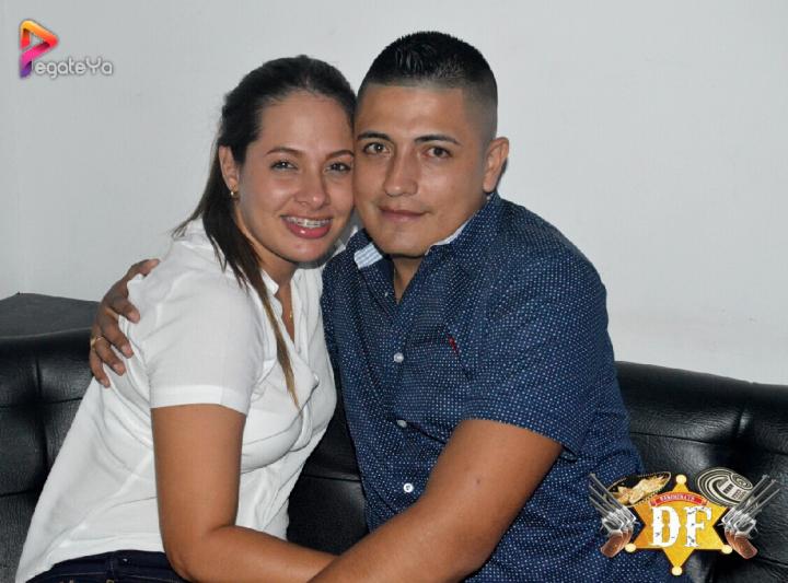 Foto 3 de EL DF - 3er FDS Mayo 2017 en El DF Club Discoteca
