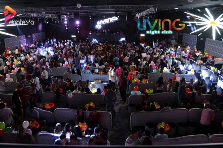 Foto 11 de Living Night Club - 2do fds Abril 2016 en Living Night Club, Cali