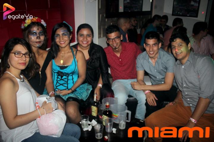 Foto 22 de Miami Bar - Hallowen 2016 en Miami Bar Cali, Cali