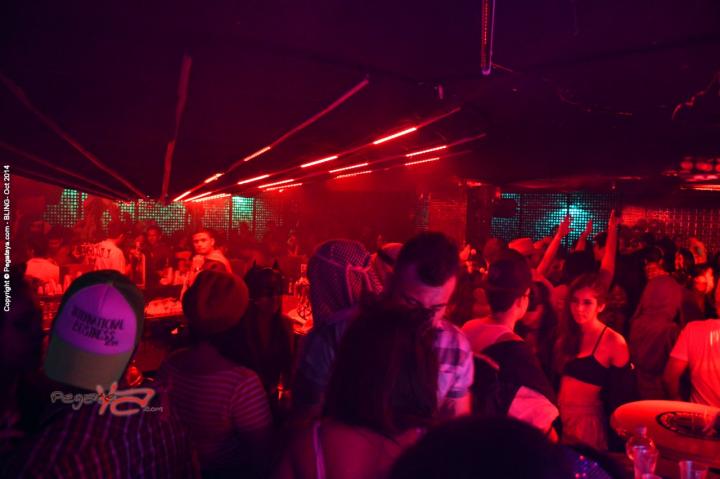 Foto 42 de Bling viernes 31 de octubre de 2014 en Bar Bling Bucaramanga, Bucaramanga
