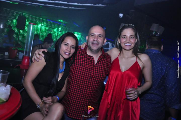 Foto 26 de Piso V - Sábado 6 de mayo de 2017 en Bar Piso V Bucaramanga, Bucaramanga