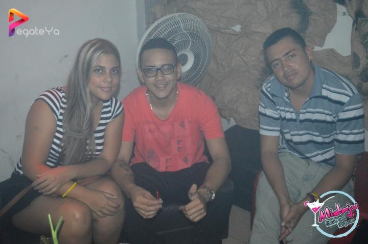 Foto 6 de Midaju - 3er FDS Dic. 2015 en Midaju Bar