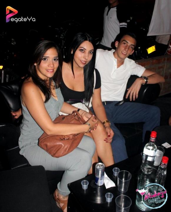 Foto 2 de Midaju - 4to FDS Sept 2015 en Midaju Bar