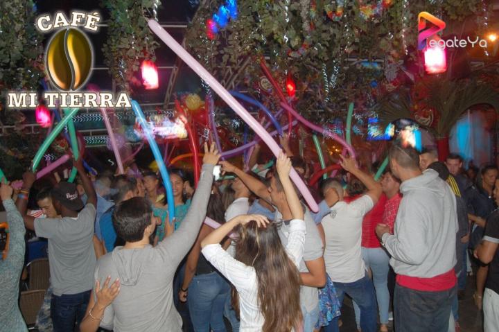 Foto 32 de Cafe mi Tierra - 5to Fds Abril 2016 en Cafe Mi Tierra, Cali