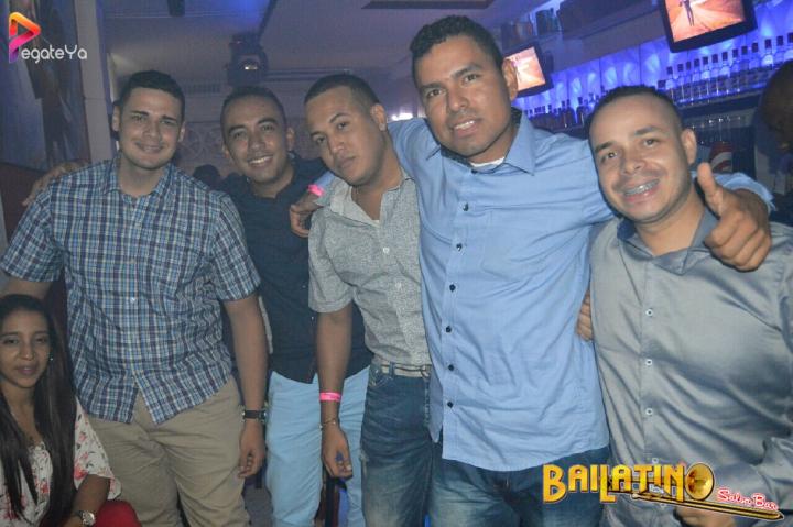 Foto 33 de Bailatino - 3ER Fds Mayo 2017 en Bailatino - Bar, Cali