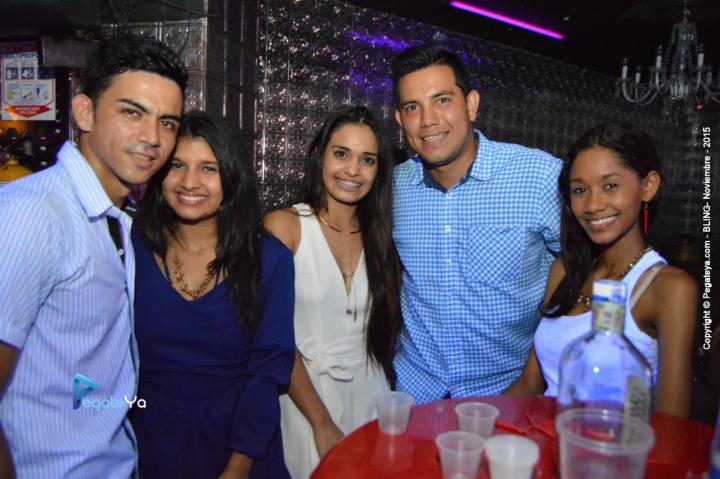 Foto 11 de BLING - sabado 28 Nov 2015 en Bar Bling Bucaramanga, Bucaramanga