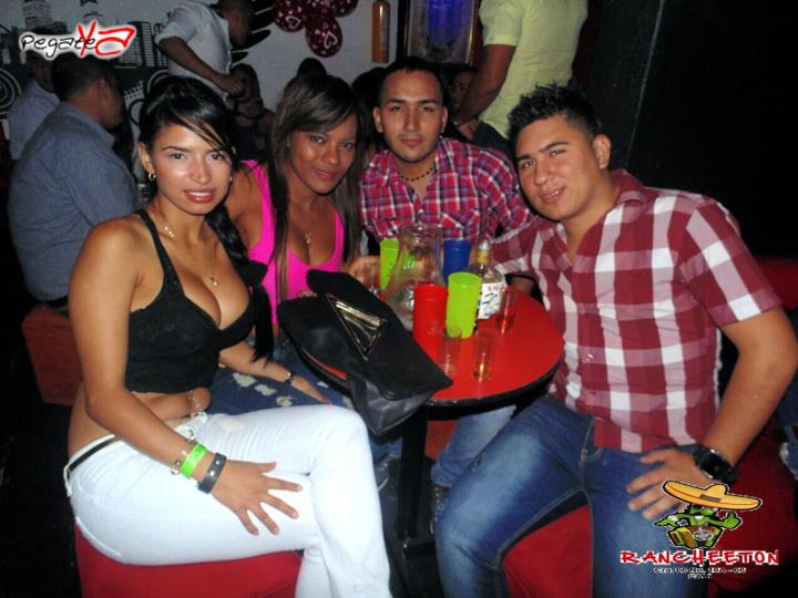 Foto 93 de Rancheeton - Amor y Amistad en Rancheton Cali, Cali