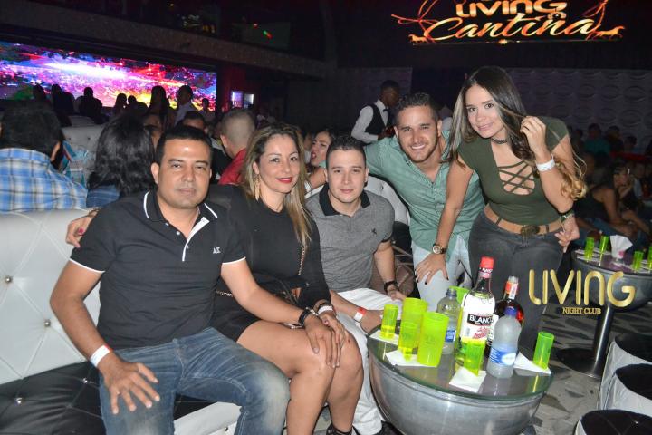 Foto 16 de Living - 2do Fds Julio 2017 en Living Night Club, Cali