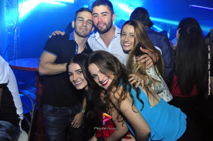 Foto 8 de PISO V - Sabado 8 de abril de 2017 en Bar Piso V Bucaramanga, Bucaramanga