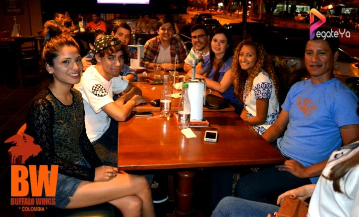 Foto 4 de Bufalo Wings - 3er FDS Agosto 2015 en Búfalo Wings - Cali, Cali