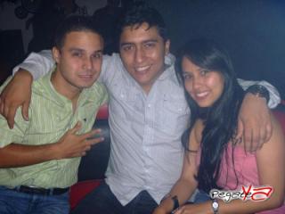 Foto 31 de Abril 28 del 2012 en Rancheton Cali, Cali