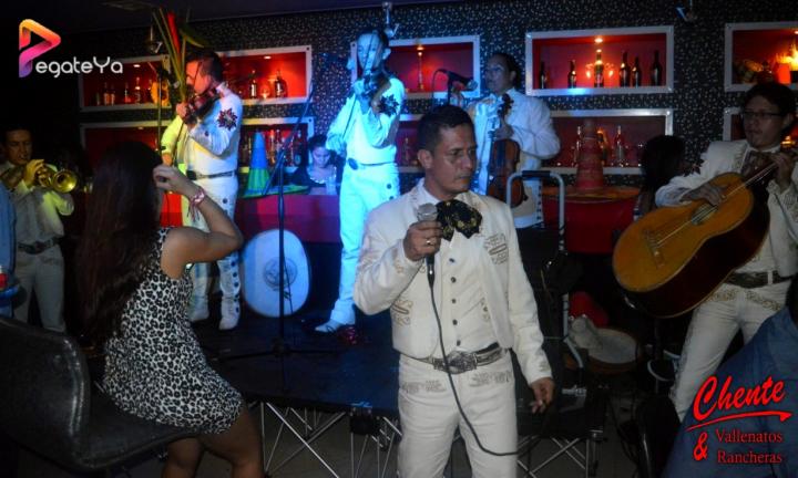 Foto 13 de Chente - Amor y Amistad 2015 en CHENTE Vallenatos y Rancheras, Cali