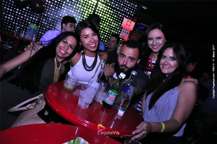 Foto 54 de Piso V - Sabado 11 de marzo de 2017 en Bar Piso V Bucaramanga, Bucaramanga