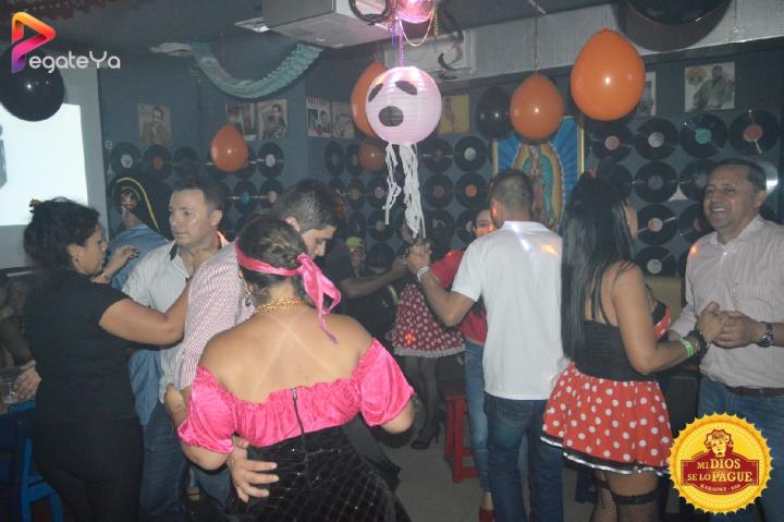 Foto 48 de Mi Dios Se Lo Pague - Hallowen 2016 en Fonda Mi Dios Se Lo Pague, Cali