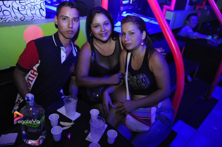 Foto 26 de El Manicomio sábado 02 de mayo 2015 en Discoteca El Manicomio Bucaramanga, Bucaramanga