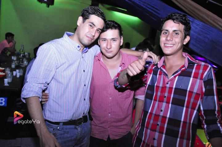 Foto 29 de El Manicomio sábado 25 de abril 2015 en Discoteca El Manicomio Bucaramanga, Bucaramanga