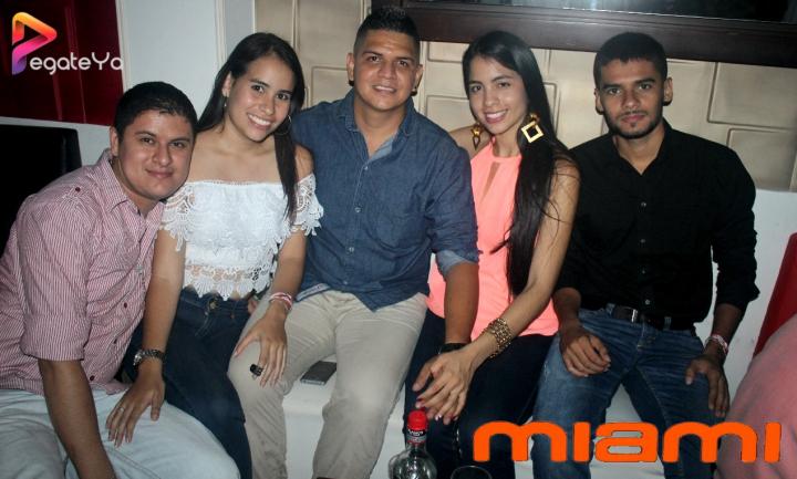 Foto 23 de Miami Bar - Hallowen 2016 en Miami Bar Cali, Cali