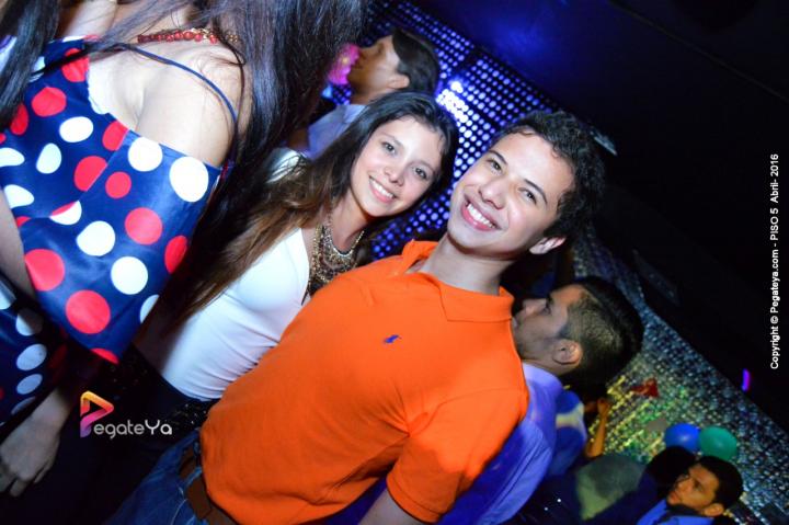 Foto 52 de PISO V - Sabado 2 de abril 2016 en Bar Piso V Bucaramanga, Bucaramanga