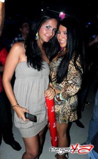 Foto 23 de Agosto 17 del 2013 en Living Night Club, Cali