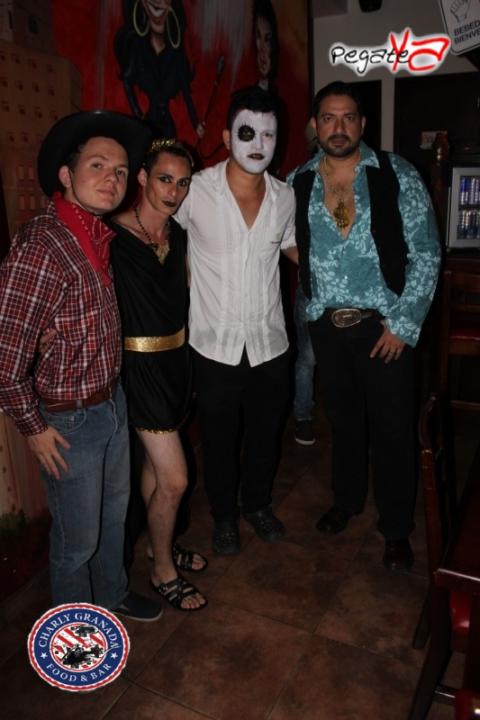 Foto 27 de Charly / Granada - Halloween 2014 en Charly, Cali