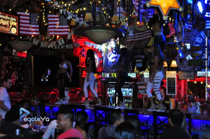 Foto 83 de Mangos Medellin - 22 -23 Mayo de 2015 en Discoteca Mangos Medellin, Medellín