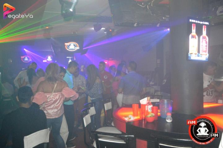 Foto 11 de Ampm Bar - 1ER / 2DO FdsEnero 2017 en Am / PM Bar - Cali, Cali