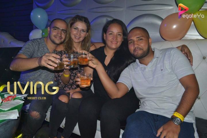 Foto 28 de Living Night Club - 5To fds Abril 2016 en Living Night Club, Cali