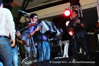 Foto 22 de Viernes 17 de Agosto de 2012 en Discoteca La Vecindad Bucaramanga, Bucaramanga