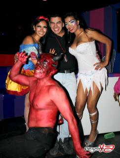 Foto 87 de Halloween en Rooms Club