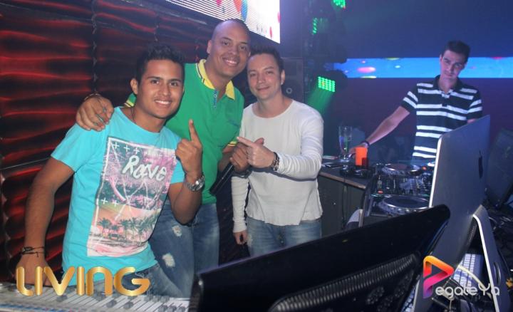 Foto 39 de Living - 1er FDS Febrereo 2015 en Living Night Club, Cali