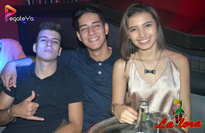 Foto 7 de La Lora - 3ER Fds Mayo 2017 en La Lora Bar, Cali