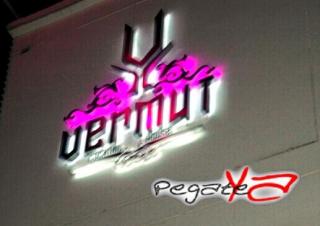 Foto 32 de Octubre 12 del 2013 en Vermut Cocktail House