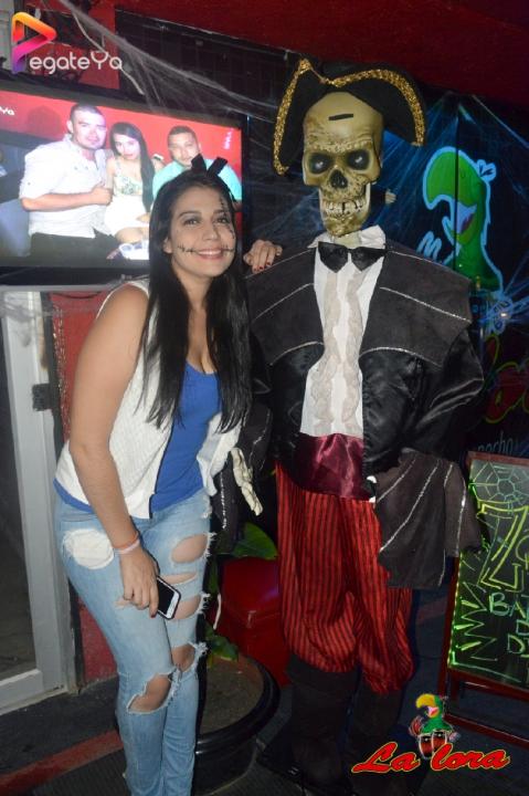 Foto 10 de La lora Bar - Hallowen 2016 en La Lora Bar, Cali