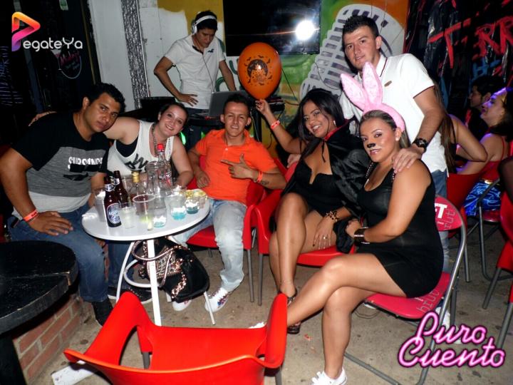 Foto 5 de Puro Cuento Bar - Halloween 2015 en Puro Cuento Bar, Cali