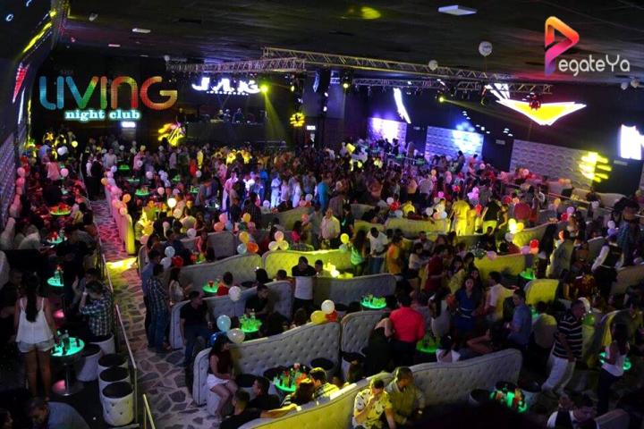 Foto 13 de Living Night Club - 2do fds Abril 2016 en Living Night Club, Cali