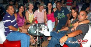 Foto 45 de Roberto Lugo y Orquesta Sabotaje en Jala Jala Club, Cali