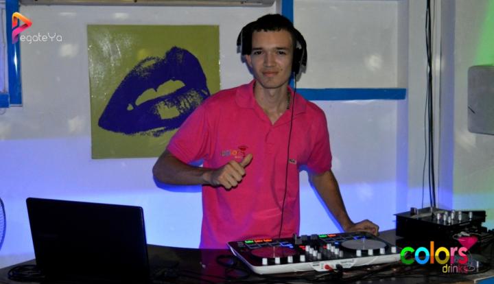 Foto 15 de Colors Drink - 3er FDS Junio 2015 en Colors Drink, Cali