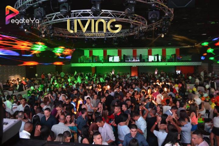 Foto 64 de Living Night Club - 3er fds Junio 2016 en Living Night Club, Cali