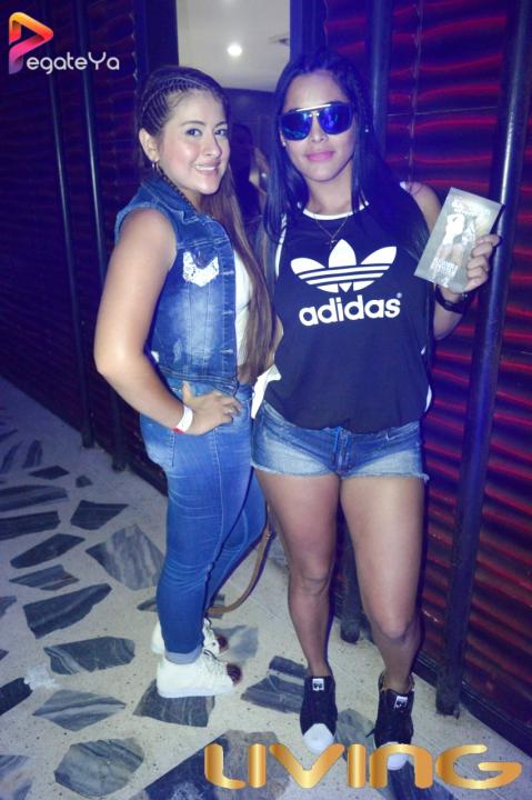 Foto 73 de Living Night Club - 3er Aniversario 2016 en Living Night Club, Cali
