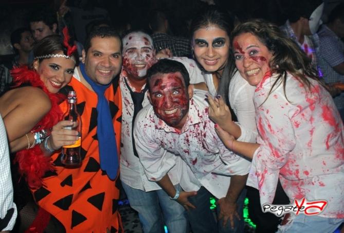 Foto 52 de Favela Club - Halloween 2014 en Favela Club Menga, Cali