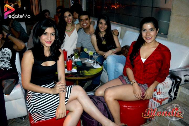 Foto 3 de Blondie - 5to FDS Agt 2015 en Blondie Bar Cali, Cali