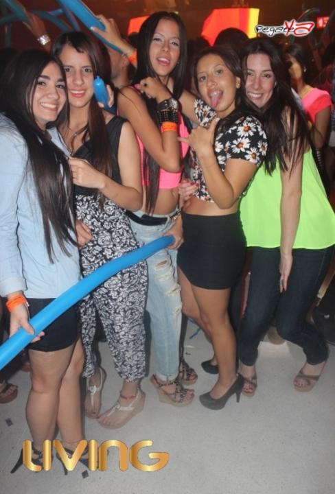 Foto 30 de Living - 4to FDS Nov 2014 en Living Night Club, Cali