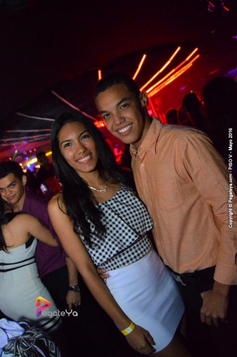 Foto 34 de Piso V - Sabado 14 de mayo 2016 en Bar Piso V Bucaramanga, Bucaramanga