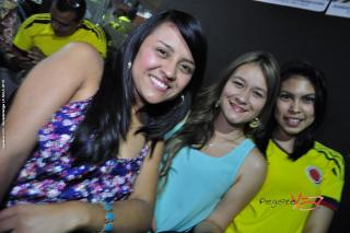 Foto 37 de Partido Colombia vs Ecuador en La Sala Club, Bucaramanga