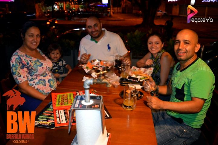 Foto 15 de Bufalo Wings - 4to FDS Julio 2015 en Búfalo Wings - Cali, Cali