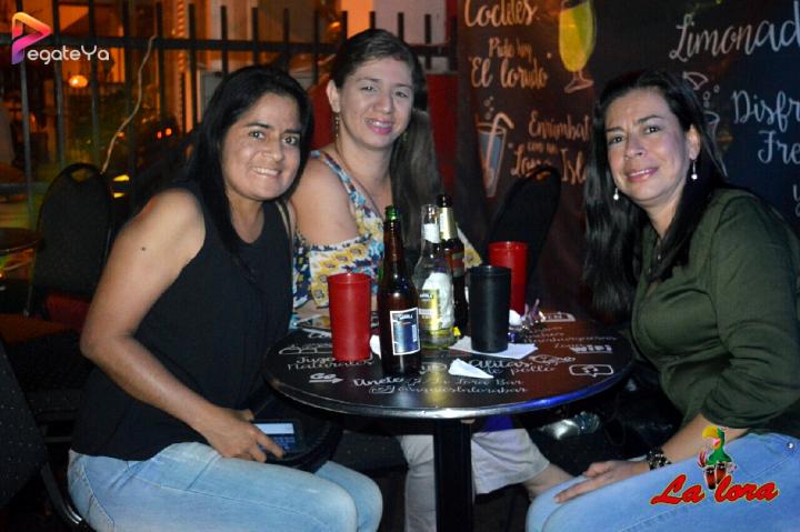 Foto 21 de La Lora - 3er Fds Abril 2017 en La Lora Bar, Cali