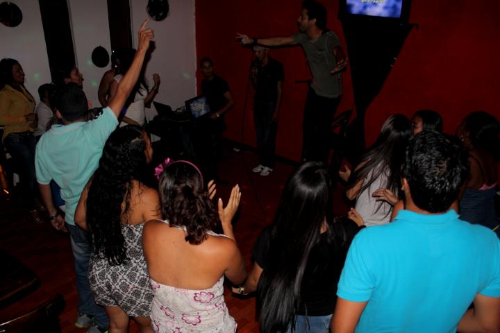 Foto 8 de Karaoke Show y Rumba en Zaléz Bar Karaoke