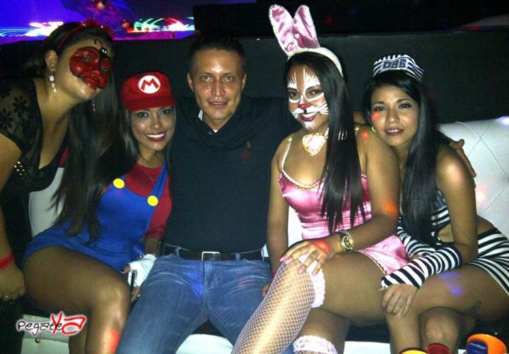 Foto 60 de Living Night Club - Halloween 2014 en Living Night Club, Cali