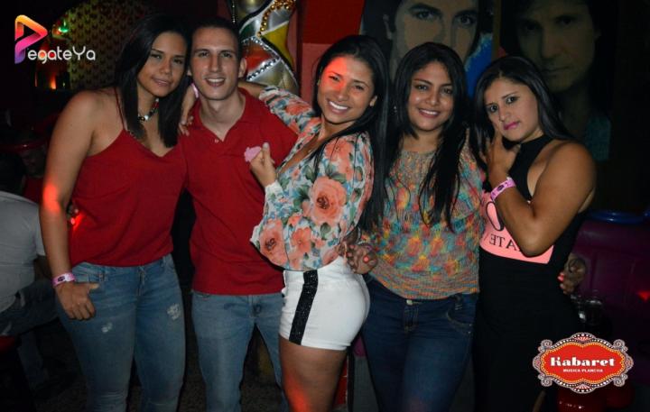 Foto 6 de Kabaret Bar - 1er FDS Agosto 2015 en Kabaret - Granada, Cali