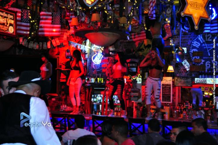 Foto 84 de Mangos Medellin - 22 -23 Mayo de 2015 en Discoteca Mangos Medellin, Medellín